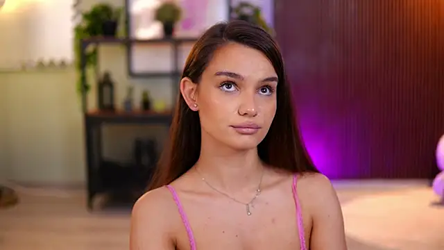 Lena Laurent online show from July 23, 2026, 9:29 am