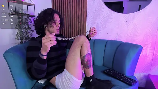 Skinny Mac online show from July 7, 2026, 8:24 pm