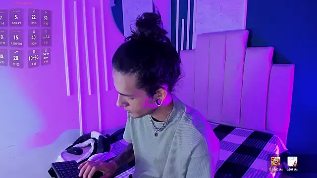 Skinny Mac online show from August 8, 2026, 2:41 pm