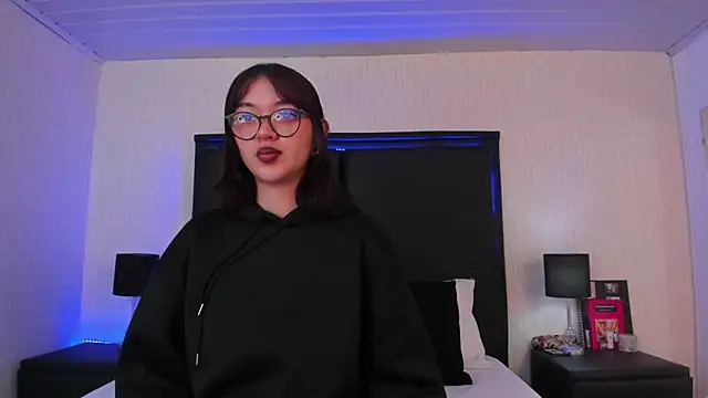 LilithBluum online show from March 24, 2026, 11:26 am