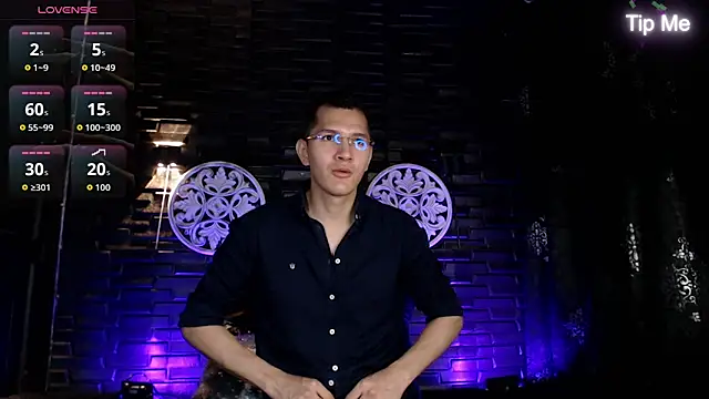 MilanDavid1 online show from April 17, 2026, 5:16 pm