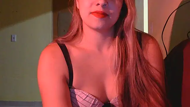 Snapshot of candydesiree chatting on May 6, 2026, 3:13 am candydesiree online show from May 6, 2026, 3:13 am
