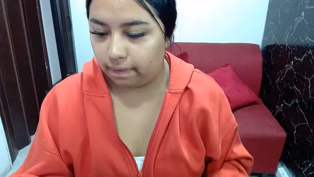 candymorena69 online show from July 15, 2026, 12:21 pm