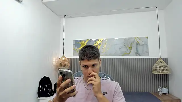 AlessandroFranco online show from March 20, 2026, 3:28 pm