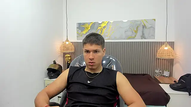 AlessandroFranco online show from May 12, 2026, 1:30 pm