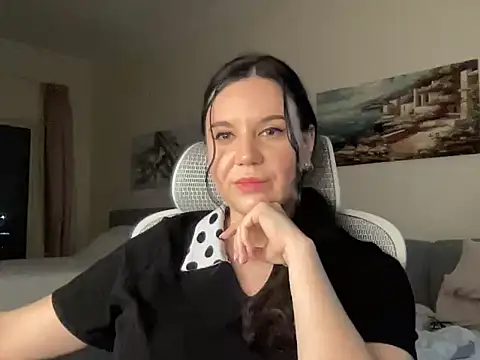 VelvetAristocrat online show from March 11, 2026, 4:46 pm