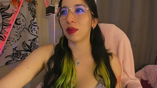 Snapshot of Laughing_Natty chatting on May 11, 2026, 2:12 pm Laughing Natty online show from May 11, 2026, 2:12 pm