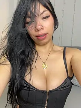 Snapshot of Queen_Chanel_XXX chatting on May 27, 2026, 8:28 pm Queen Chanel XXX online show from May 27, 2026, 8:28 pm