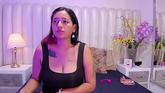 AnieAndReach online show from March 18, 2026, 8:12 pm