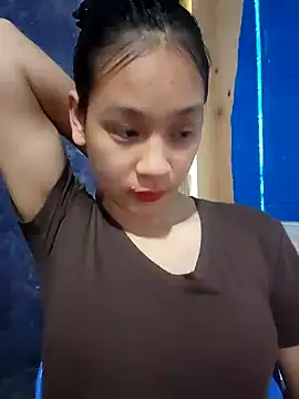 Snapshot of -Hicici- chatting on May 15, 2026, 11:34 pm -Hicici- online show from May 15, 2026, 11:34 pm