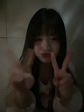 Cum-withyou online show from April 5, 2026, 8:00 am