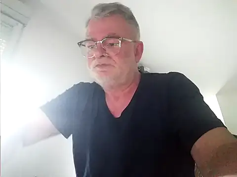 oura online show from June 4, 2026, 7:14 am