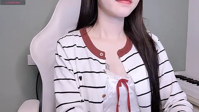 Snapshot of Ngan-Baby chatting on March 20, 2026, 12:21 pm Ngan-Baby online show from March 20, 2026, 12:21 pm