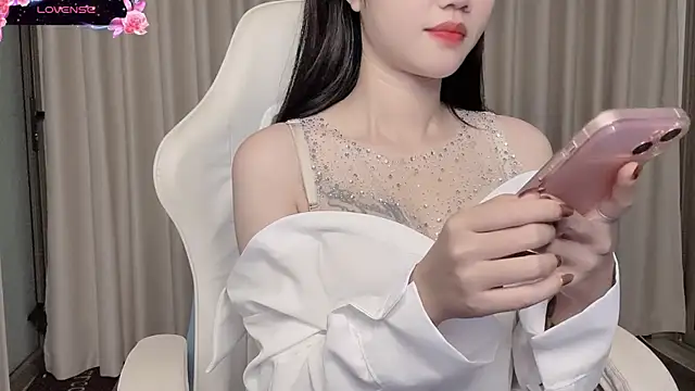 Snapshot of Ngan-Baby chatting on March 27, 2026, 5:57 am Ngan-Baby online show from March 27, 2026, 5:57 am