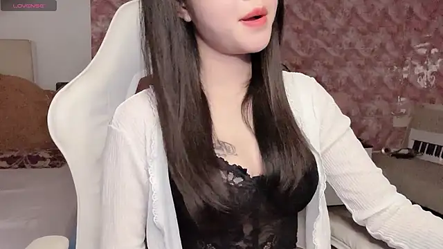 Snapshot of Ngan-Baby chatting on April 14, 2026, 1:39 pm Ngan-Baby online show from April 14, 2026, 1:39 pm