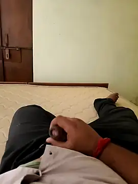 Desii rockstarr online show from April 12, 2026, 3:44 am