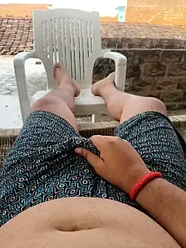 Desii rockstarr online show from April 19, 2026, 11:53 am