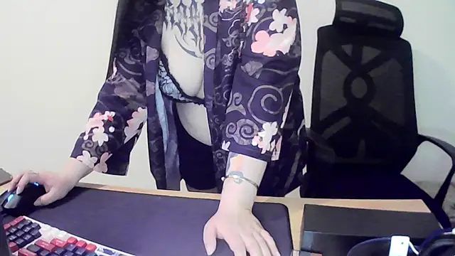 elena haeys online show from April 21, 2026, 2:45 pm