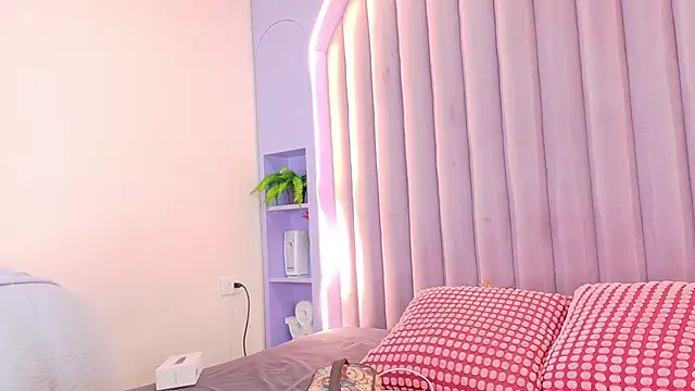 Snapshot of Meganlove__ chatting on July 10, 2026, 2:49 am Meganlove online show from July 10, 2026, 2:49 am