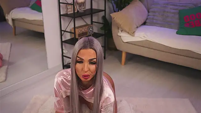 ArianaXO  online show from April 18, 2026, 6:17 am