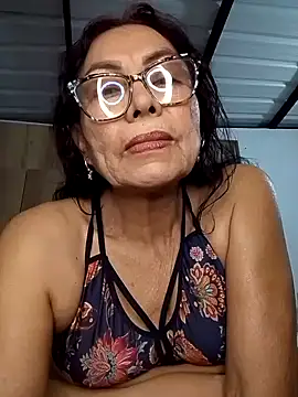 Snapshot of HOT_LATINA20 chatting on June 25, 2026, 2:33 am HOT LATINA20 online show from June 25, 2026, 2:33 am