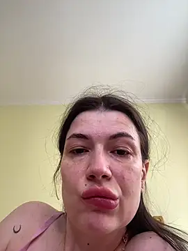 Cutee Erika online show from April 19, 2026, 7:07 am