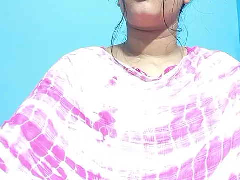 Emma 4433 online show from April 9, 2026, 5:29 pm