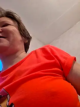  LOLA-LOLA  online show from May 3, 2026, 3:18 pm