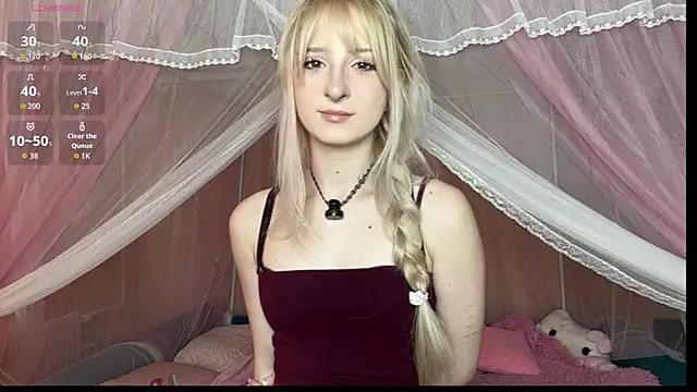 Snapshot of OnlyEva1 chatting on July 25, 2026, 11:19 am OnlyEva1 online show from July 25, 2026, 11:19 am