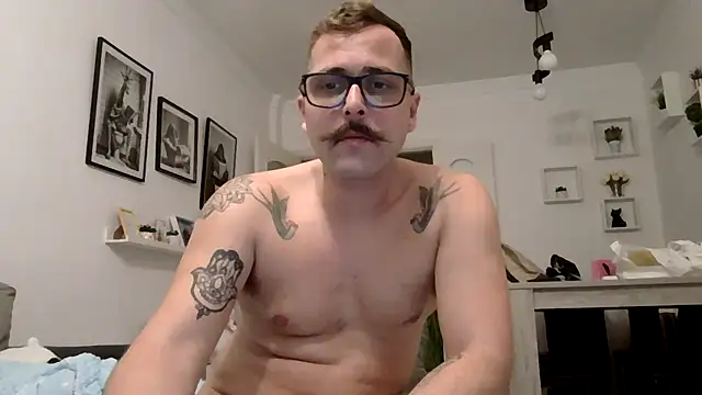 Snapshot of yanick931 chatting on May 16, 2026, 12:07 am yanick931 online show from May 16, 2026, 12:07 am