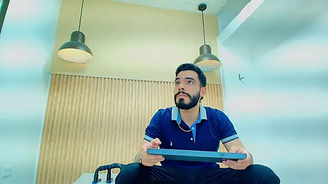 JEAN LEWIS2 online show from March 21, 2026, 7:39 pm