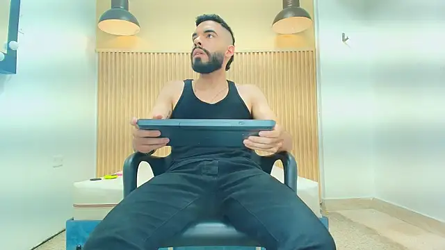 JEAN LEWIS2 online show from March 27, 2026, 7:57 pm