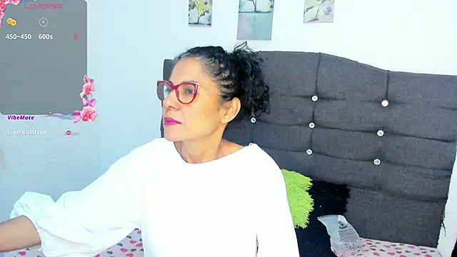 Snapshot of Antonella_Rizzo01 chatting on June 9, 2026, 11:05 pm Antonella Rizzo01 online show from June 9, 2026, 11:05 pm