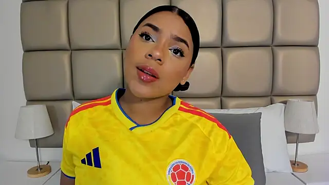 lilly williamss online show from June 12, 2026, 4:11 am