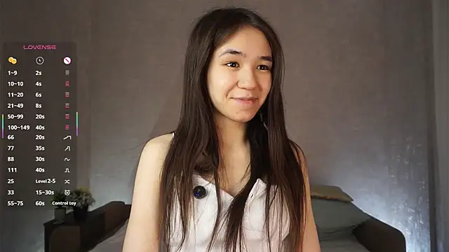 CherrylLlams online show from April 19, 2026, 6:10 pm