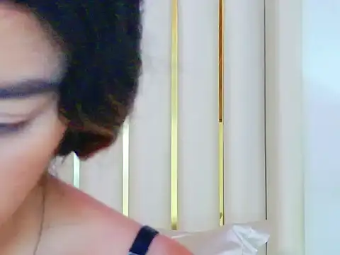 AnnieDesire online show from May 6, 2026, 3:50 pm