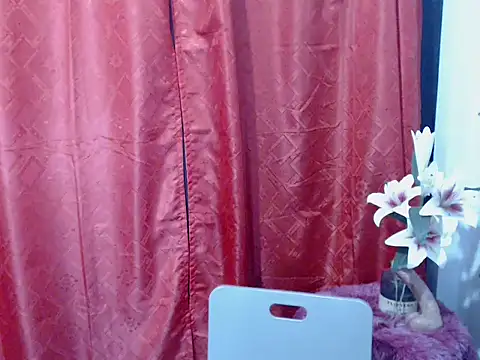 Exoticcashly online show from April 15, 2026, 4:19 am