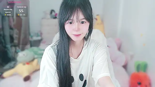 Snapshot of Rabbit1320 chatting on May 17, 2026, 8:12 am Rabbit1320 online show from May 17, 2026, 8:12 am