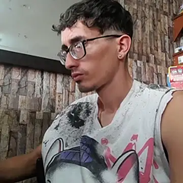 jhosuamoore online show from March 19, 2026, 6:34 pm