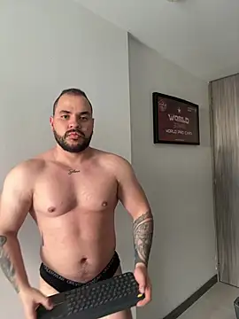 Snapshot of Axel_Dominus chatting on July 12, 2026, 8:33 pm Axel Dominus online show from July 12, 2026, 8:33 pm