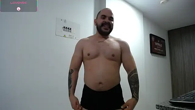 Snapshot of Axel_Dominus chatting on July 28, 2026, 7:04 am Axel Dominus online show from July 28, 2026, 7:04 am