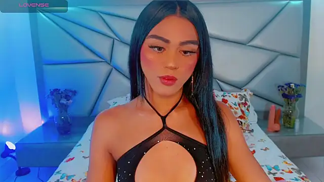 tiifannysexyhot online show from April 19, 2026, 12:48 pm