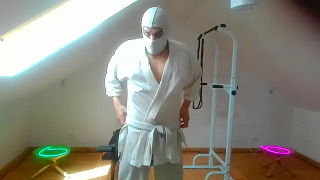 NinjaLaser online show from April 4, 2026, 11:29 am