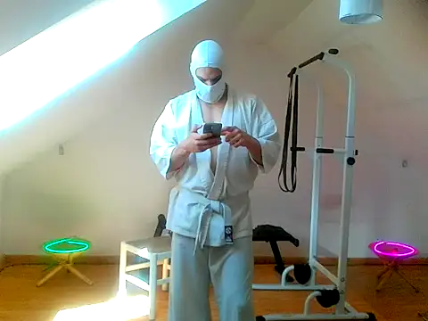 NinjaLaser online show from April 21, 2026, 11:27 am