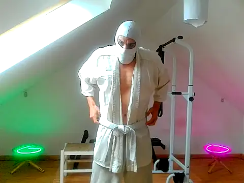 NinjaLaser online show from May 10, 2026, 11:48 am