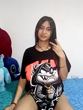 KarolaMendez online show from April 25, 2026, 9:34 pm