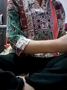 Tasty Cherry online show from April 9, 2026, 4:34 pm