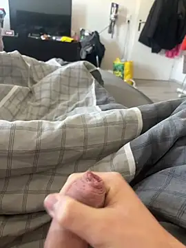 makemecumFREE9 online show from March 14, 2026, 10:32 am