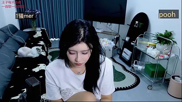 Summerbaby-001 online show from April 23, 2026, 10:58 am