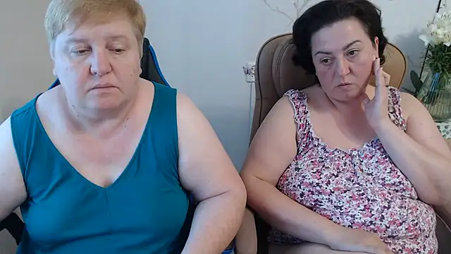 Lindy-Jeanie online show from July 13, 2026, 4:54 pm